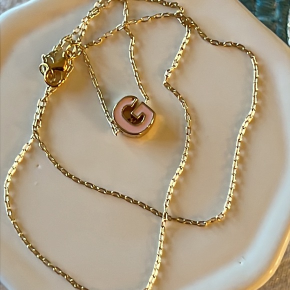 Letter G Necklace - Picture 1 of 3